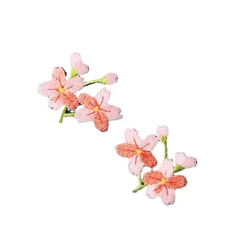 20 adet / grup Stick-on Küçük Lüks Çiçek Sakura Nakış Yama Gömlek Çanta Giyim Dekorasyon Aksesuar Craft Dıy Aplike